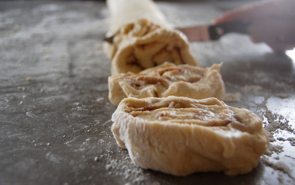 cutting-dough-w