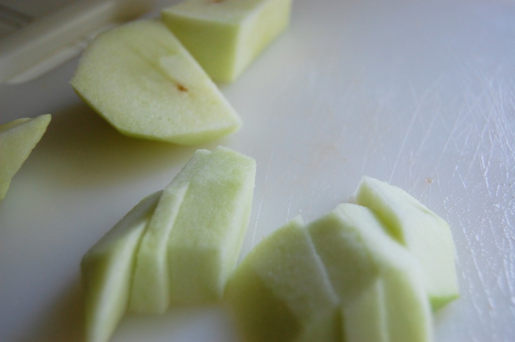 sliced apples