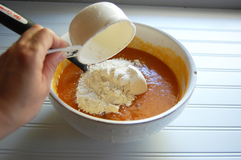 flour for pumpkin bars