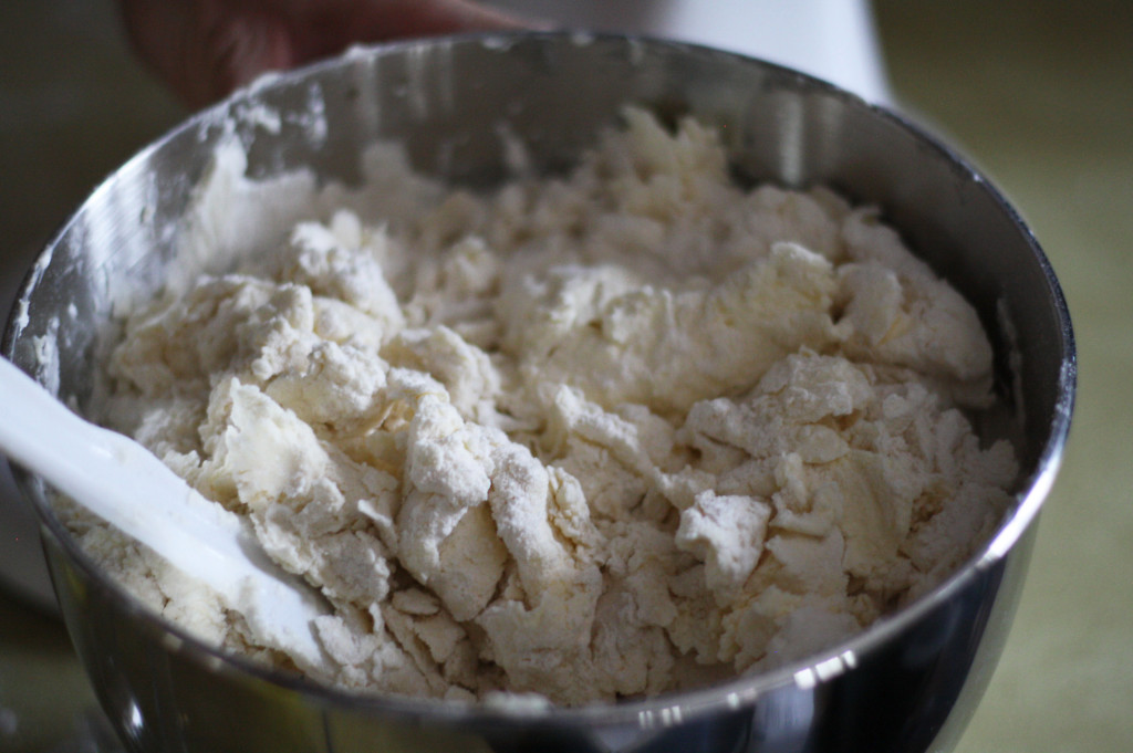 adding flour to spritz