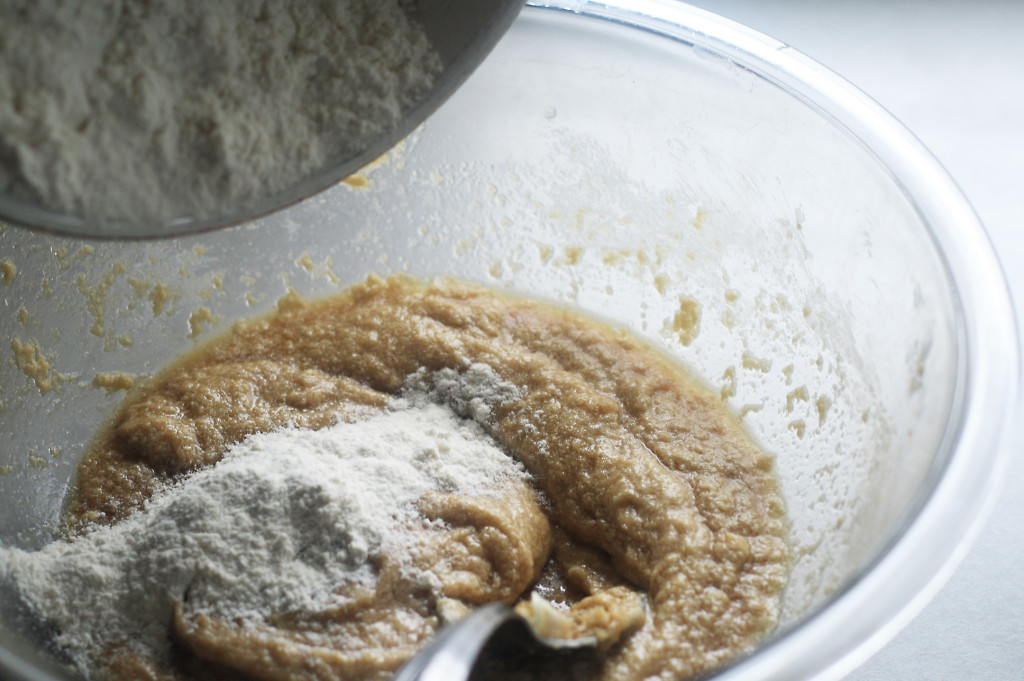 adding flour to sugar mixture