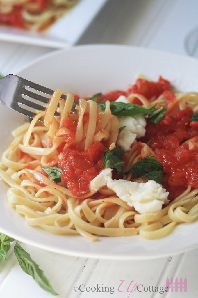 easy marinara with basil 2