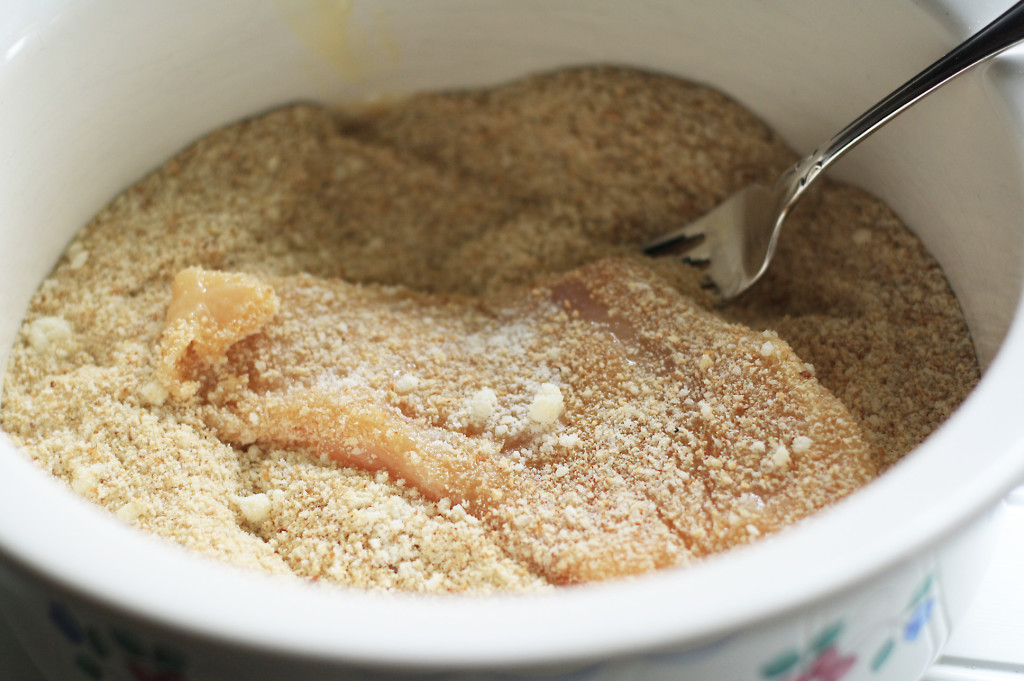 dipping chicken in bread crumbs